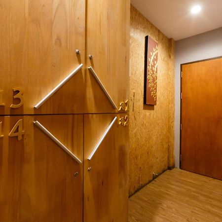 Frutta Hostel Patong Екстериор снимка