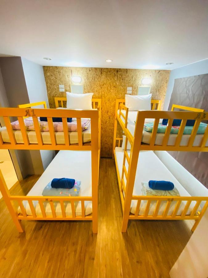 Frutta Hostel Patong Екстериор снимка