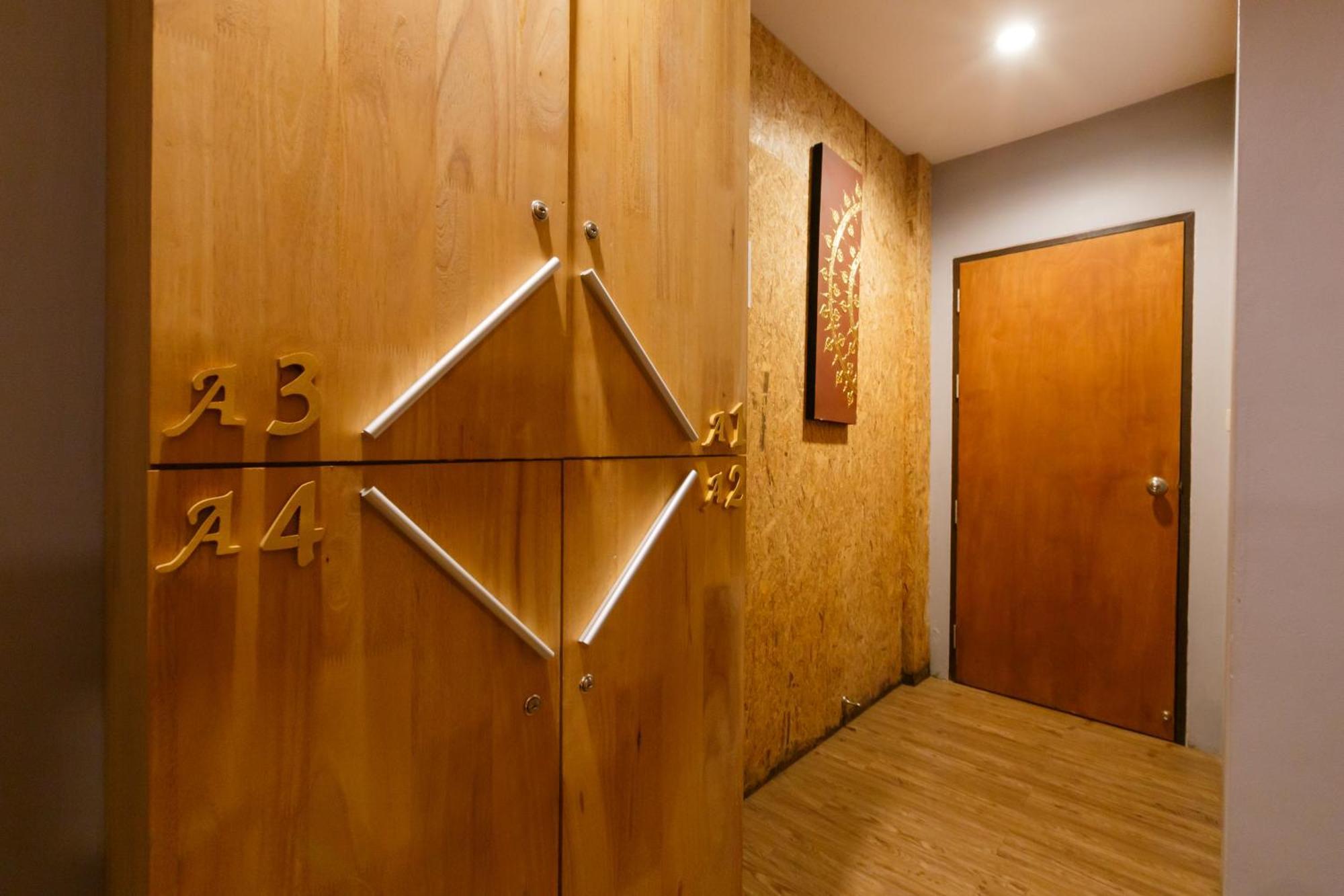 Frutta Hostel Patong Екстериор снимка